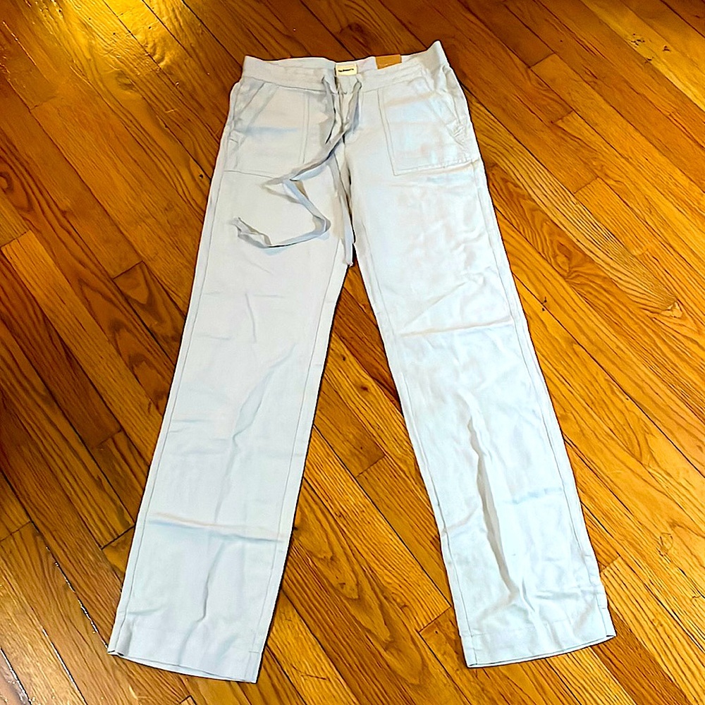 NWT G.H. Bass & Co.